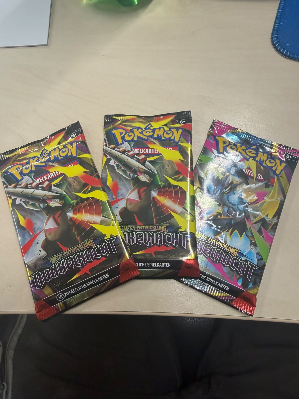 ⚡ 3x Pokémon Booster – Dunkelnacht – Mega-Entwicklung ⚡