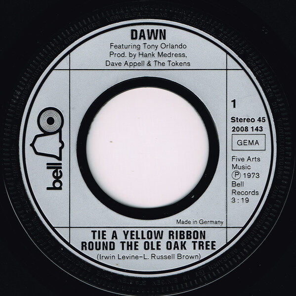 Dawn (5) Featuring Tony Orlando – Tie A Yellow Ribbon Round The Ole Oak Tree (Single) – Bild 3