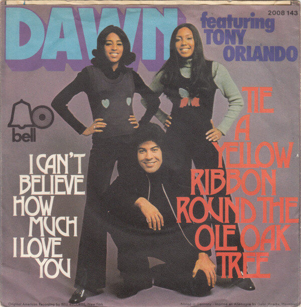 Dawn (5) Featuring Tony Orlando – Tie A Yellow Ribbon Round The Ole Oak Tree (Single) – Bild 2