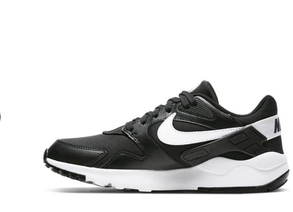 Nike Sneaker schwarz-weiß Paar Sportschuhe Größe 36 – Bild 2